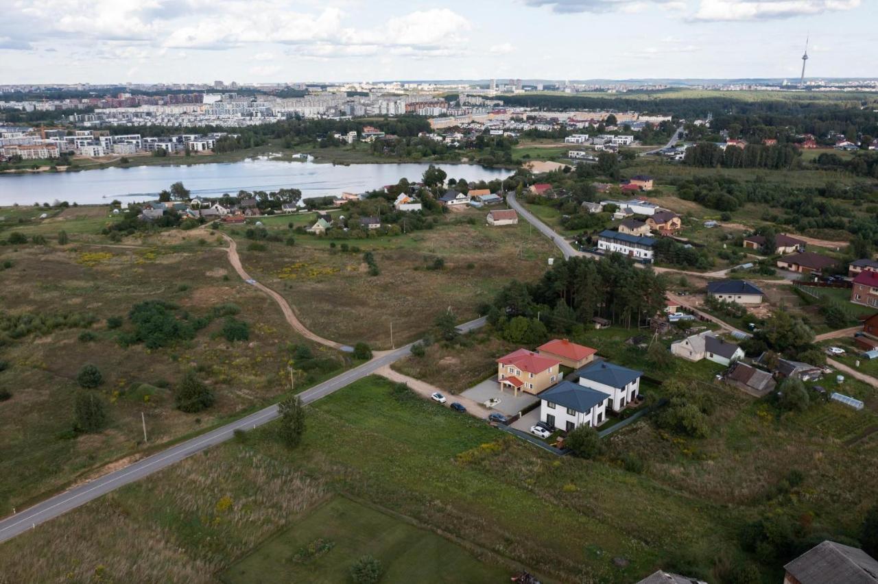1 House Between Two Lakes วิลนีอุส ภายนอก รูปภาพ